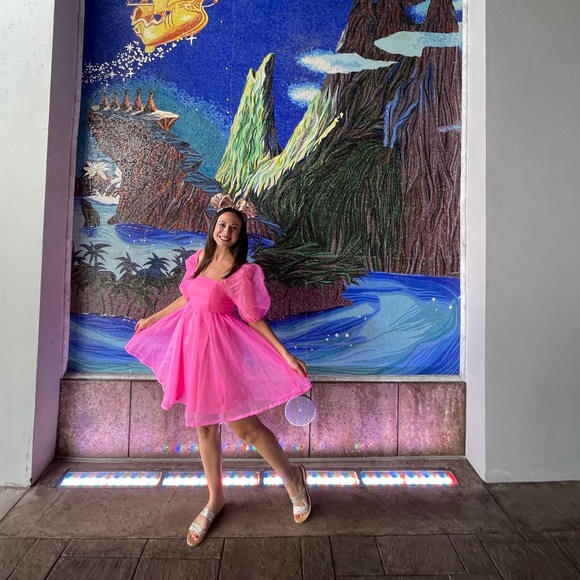 Meet your Posher, Lindsey - Picture 1 of 1